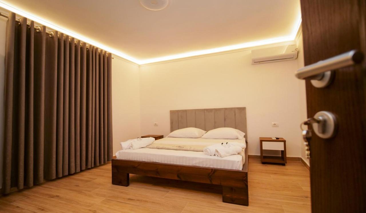 Vila Fatos Qama Berat Exterior foto