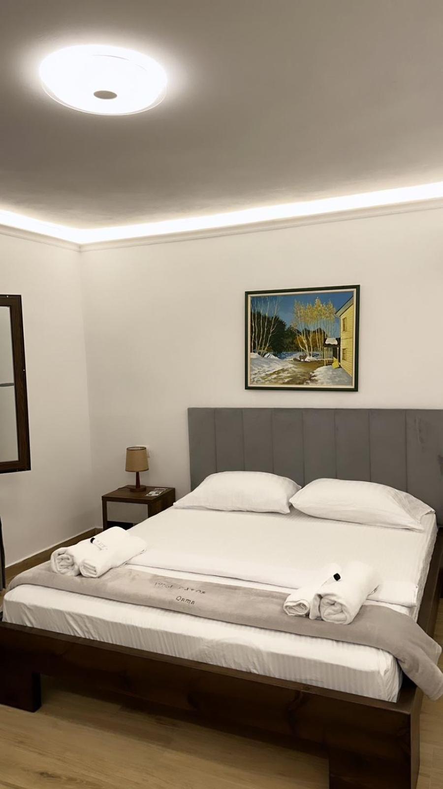 Vila Fatos Qama Berat Exterior foto